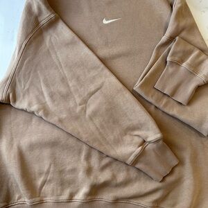 Nike Tan Crewneck Sweater Soft and Versatile